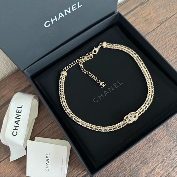 🔥NEW CHANEL Crystal CC Lambskin Leather Woven Gold Tone Necklace - Picture 6 of 8